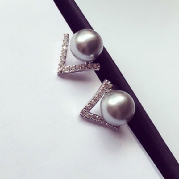 Jewelry | Gunmetal Pearl Rhinestone Earrings | Poshmark